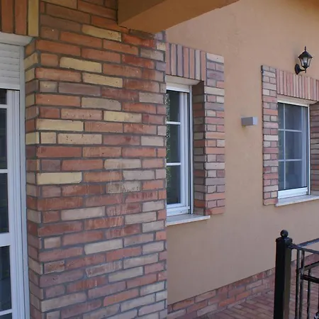 Villa Sargarigo Apartman Haz Balatonalmádi
