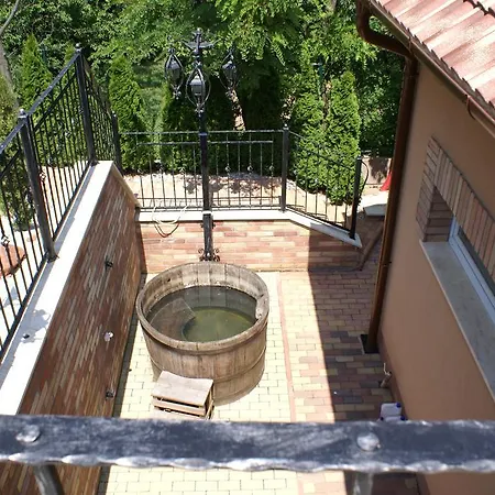 Villa Sargarigo Apartman Haz