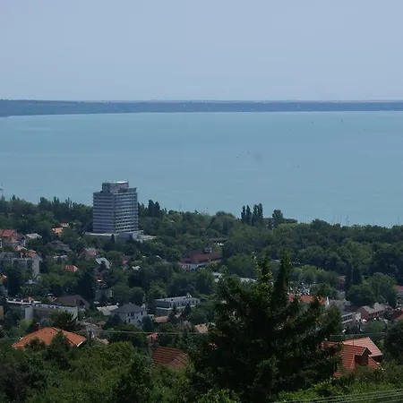 Sargarigo Apartman Haz